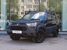 Lada Niva Travel