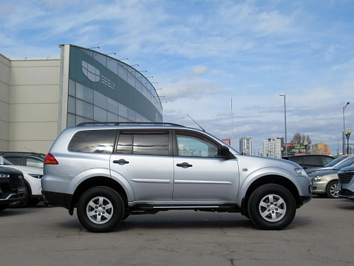 Купить Митсубиси Паджеро Спорт 2011г.