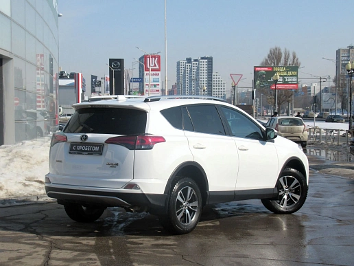 Купить Тойота Новый RAV4 2017г.