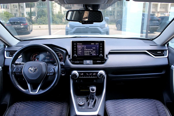 Купить Тойота Новый RAV4 2019г.