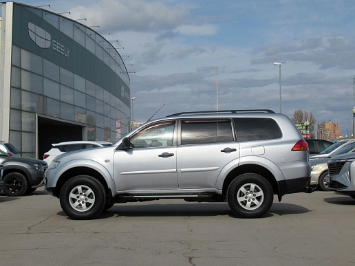 Купить Митсубиси Паджеро Спорт 2011г.