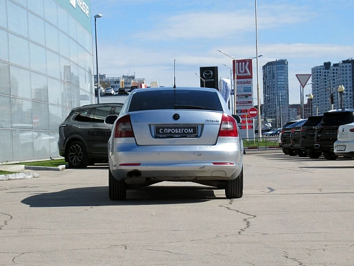 Купить Шкода Октавиа 2010г.
