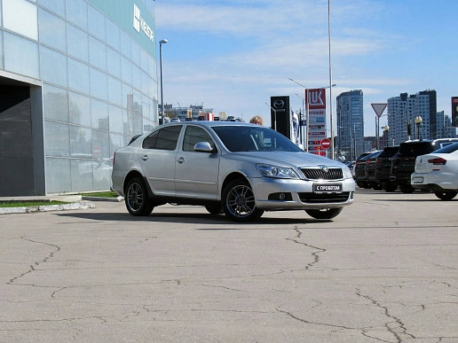 Купить Шкода Октавиа 2010г.