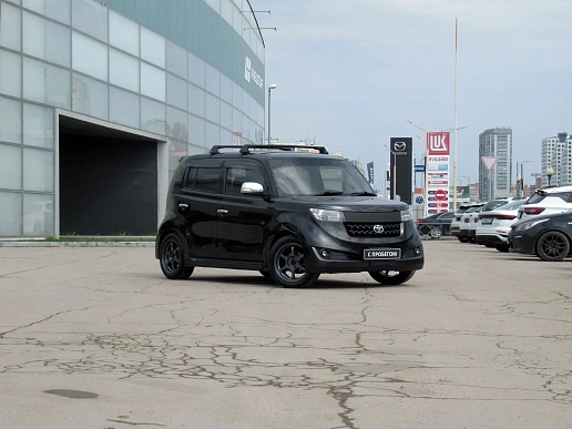 Купить Тойота бБ 2011г.