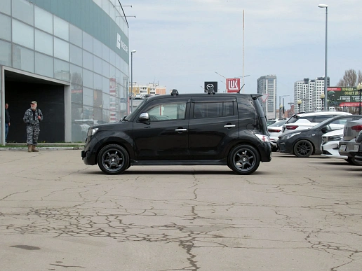 Купить Тойота бБ 2011г.