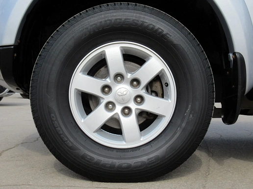 Купить Митсубиси Паджеро Спорт 2011г.