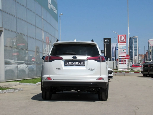 Купить Тойота Новый RAV4 2018г.