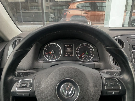 Купить Фольксваген Тигуан 2015г.