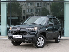 Lada Niva Travel