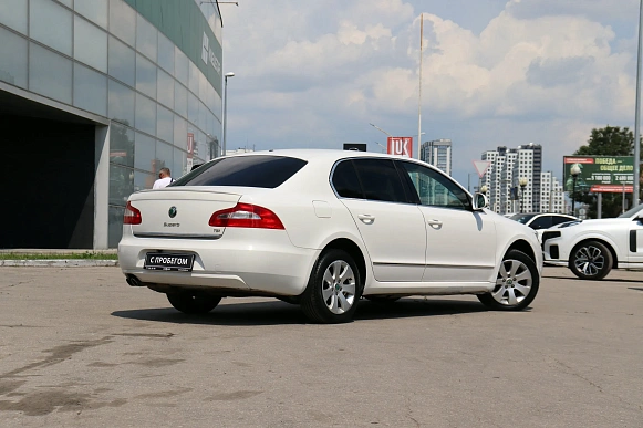 Купить Шкода Суперб 2012г.